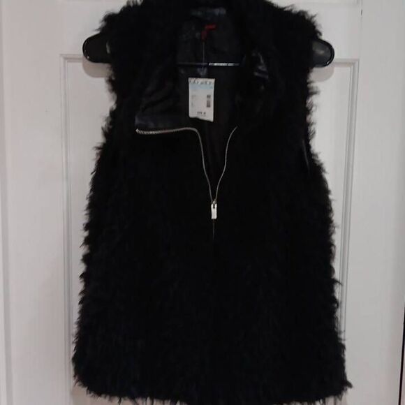 Bongo, Faux fur, zippered vest. Juniors. NWT - Picture 4 of 5